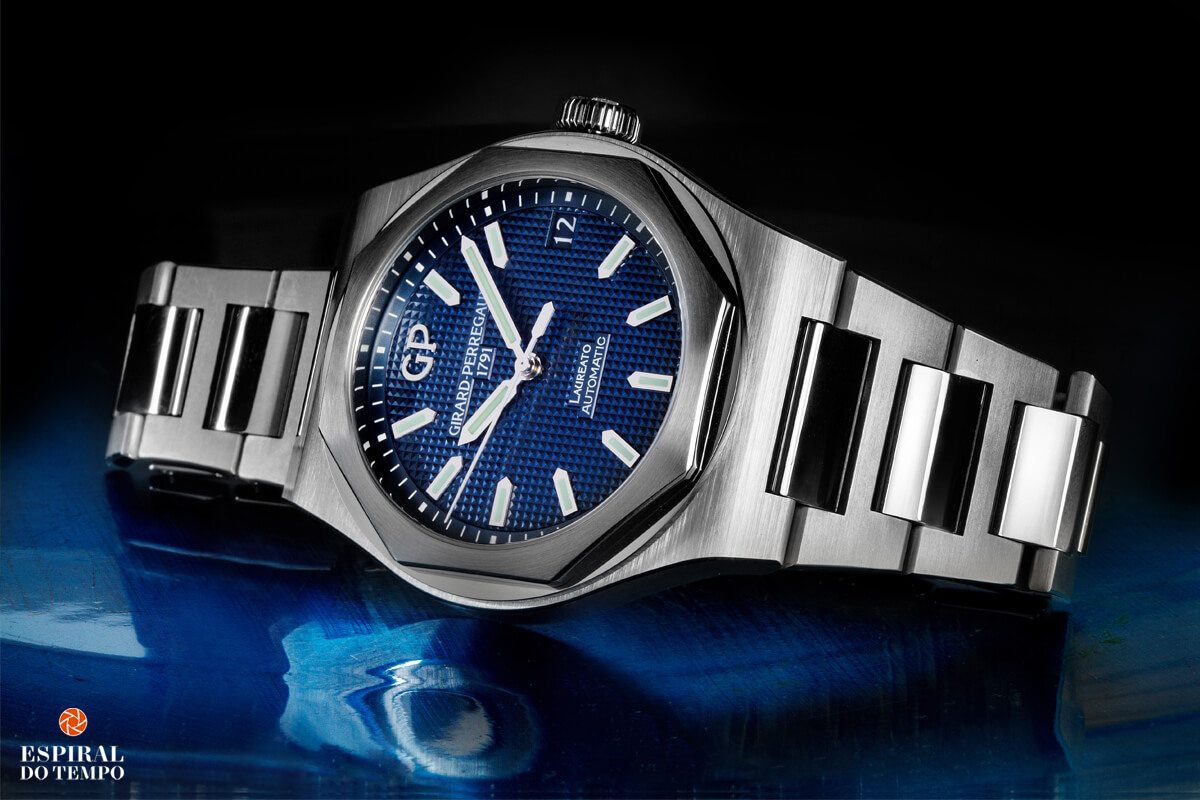 Girard-Perregaux Laureato