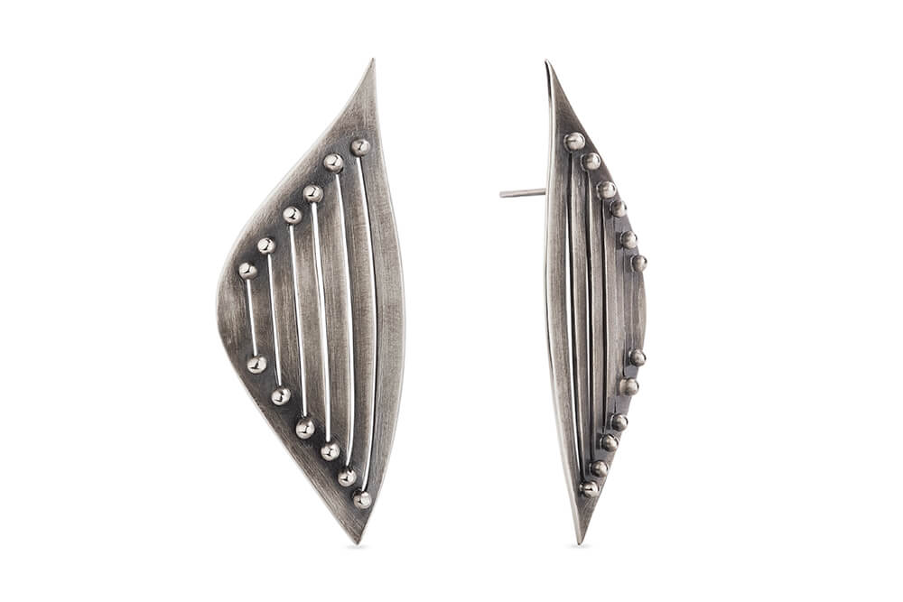 Roof: Brincos de espigão em prata. PVP: 170€.