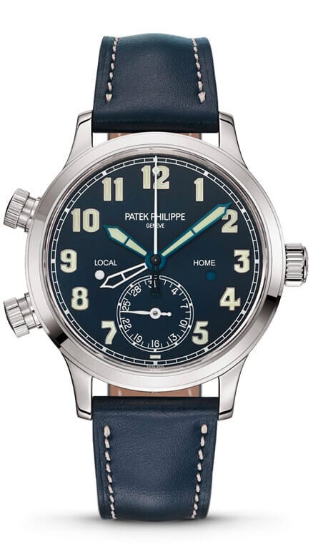 O relógio Patek Philippe Calatrava Pilot Travel Time 7234G-001 visto de frente