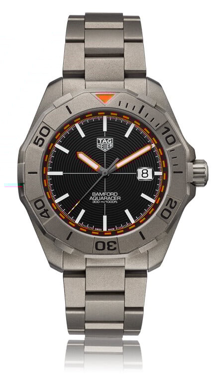 O relógio TAG Heuer Aquaracer x Bamford visto de frente