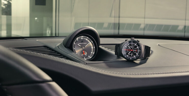 Interior da viatura Porsche e Relógio comemorativo do 50º aniversário 911 Porsche Design | © Porsche