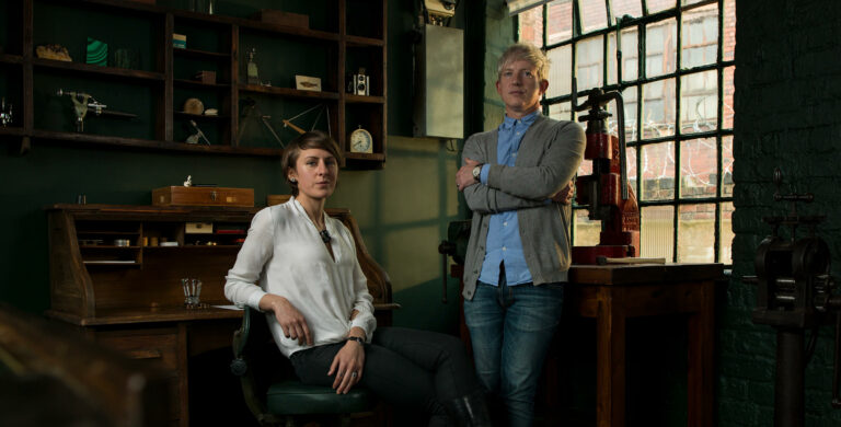 Rebecca Struthers com Craig Struthers, seu marido e colega relojoeiro