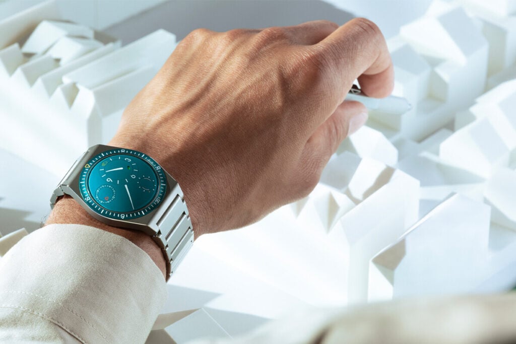 O relógio Ressence Type7 no pulso