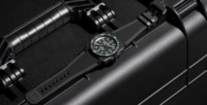Bell&Ross_BR-03_DIVER_LUM_OUTLINE