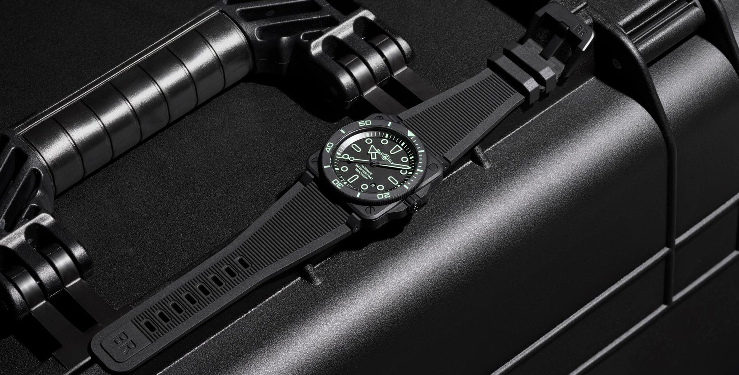 Bell&Ross_BR-03_DIVER_LUM_OUTLINE