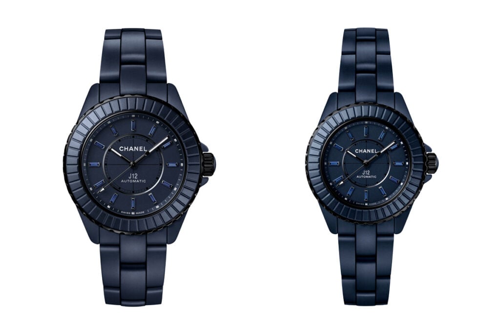 O J12 Bleu com safiras no marcadores das horas no mostrador | Foto: Chanel
