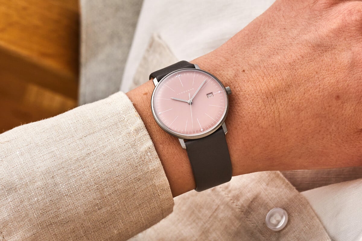 Os novos relógios max bill Damen Ladies da Junghans com mostradores pastel