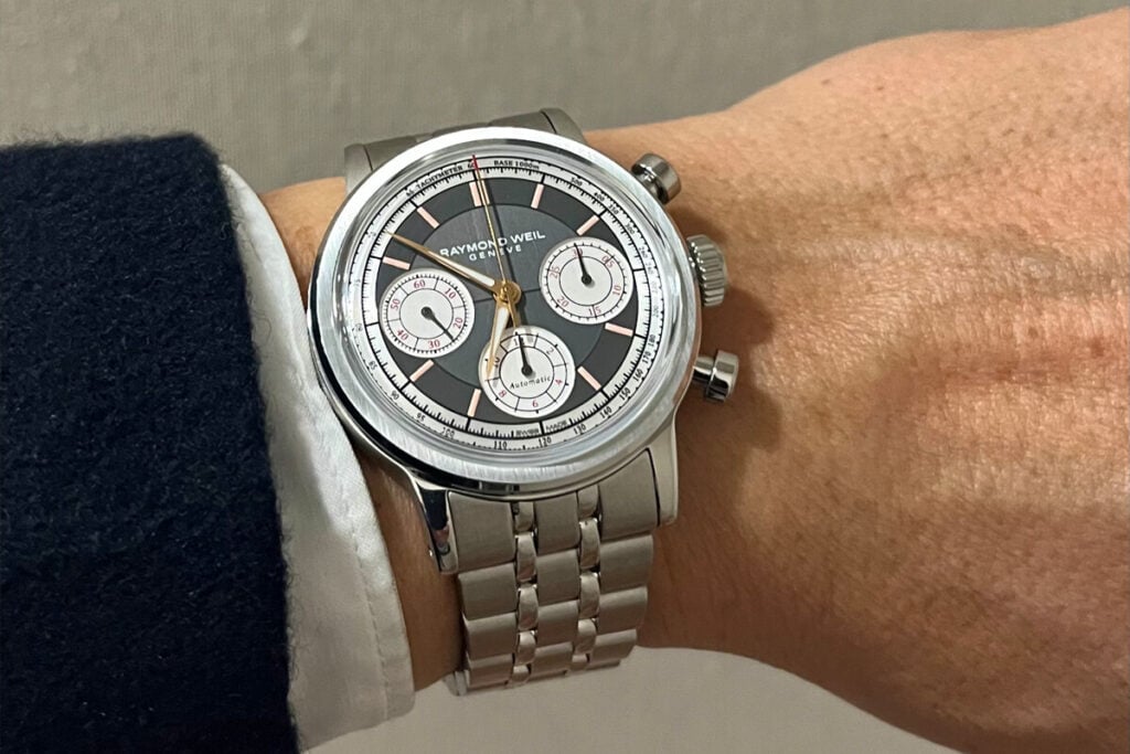 O novo Millesime Chronograph em aço com mostrador antracite e submostradores brancos com algarismos bordeaux | Fotos: Miguel Seabra/Espiral do Tempo