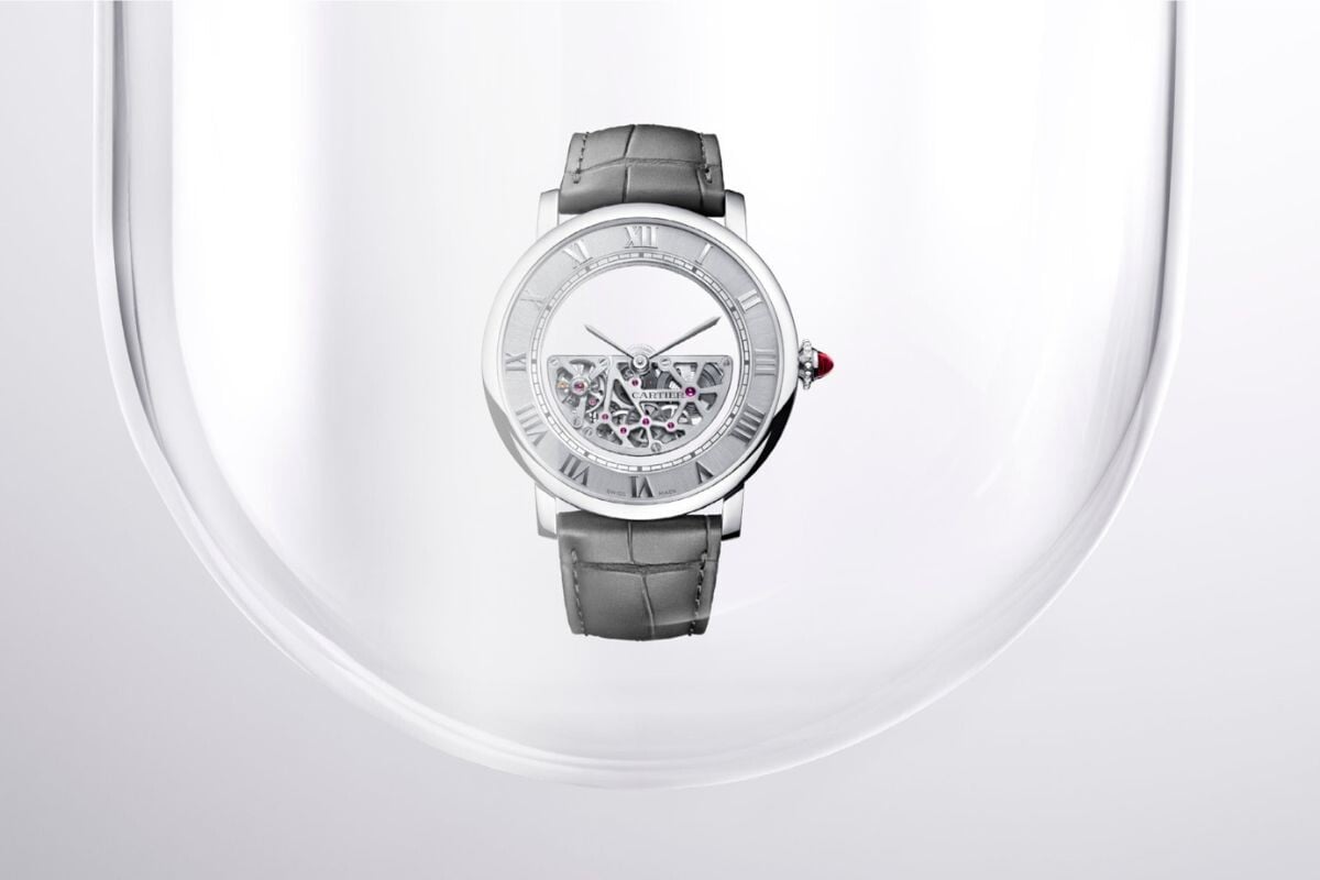 Cartier: relógio com massa misteriosa