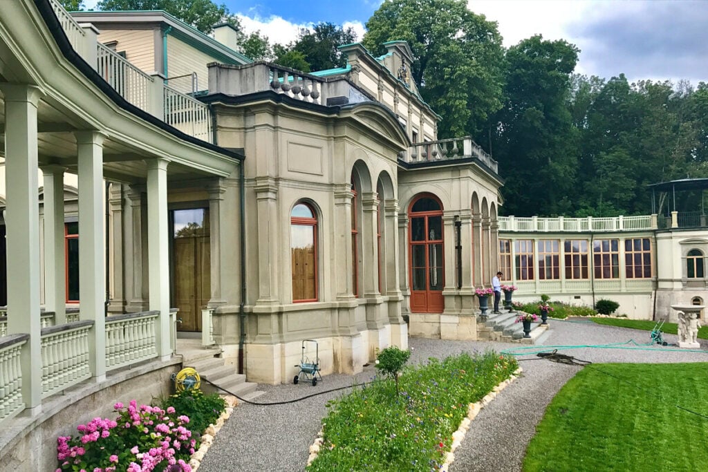 O edifício que alberga o museu dedicado a Heinrich Moser em Neuhausen am Rheinfall | Foto: Miguel Seabra/Espiral do Tempo