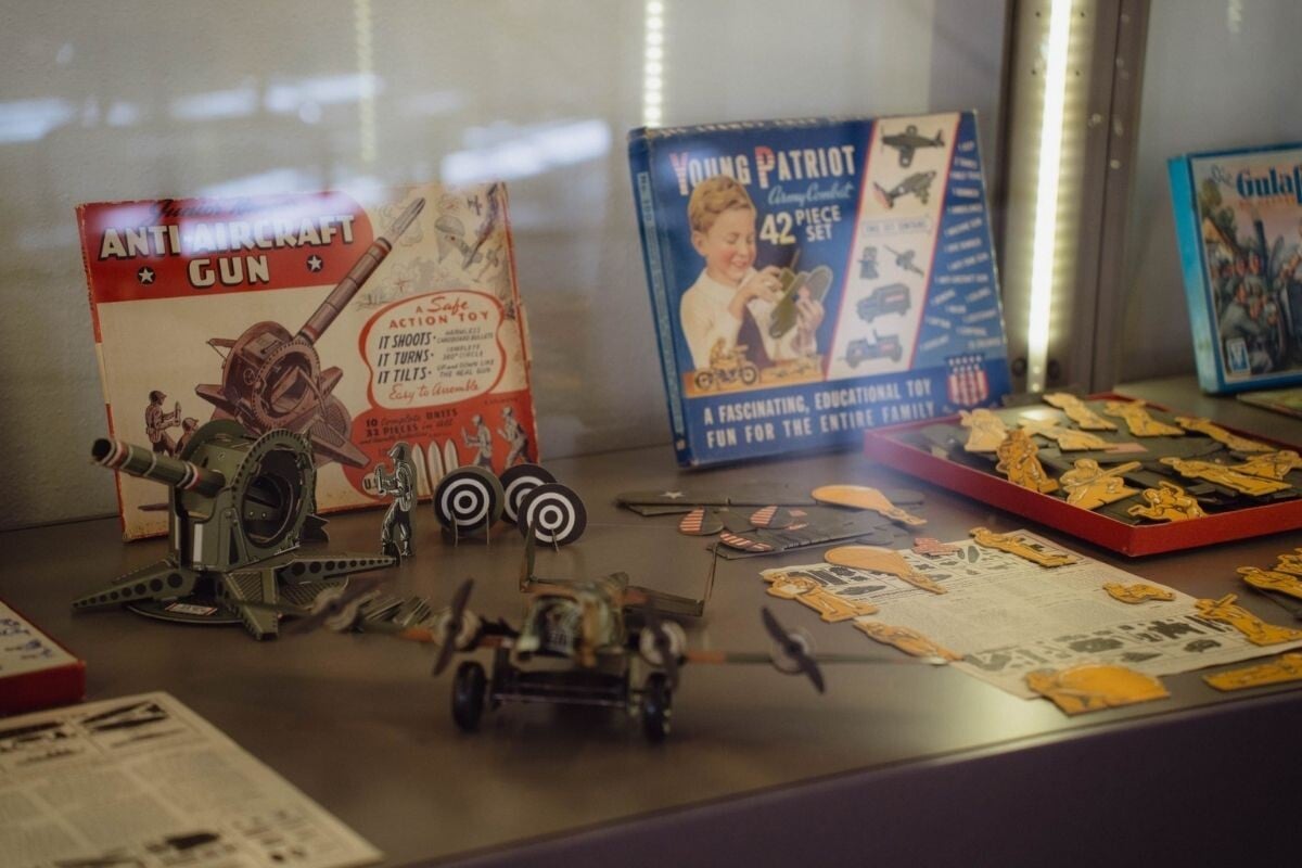 Brinquedos da época da Segunda Guerra Mundial