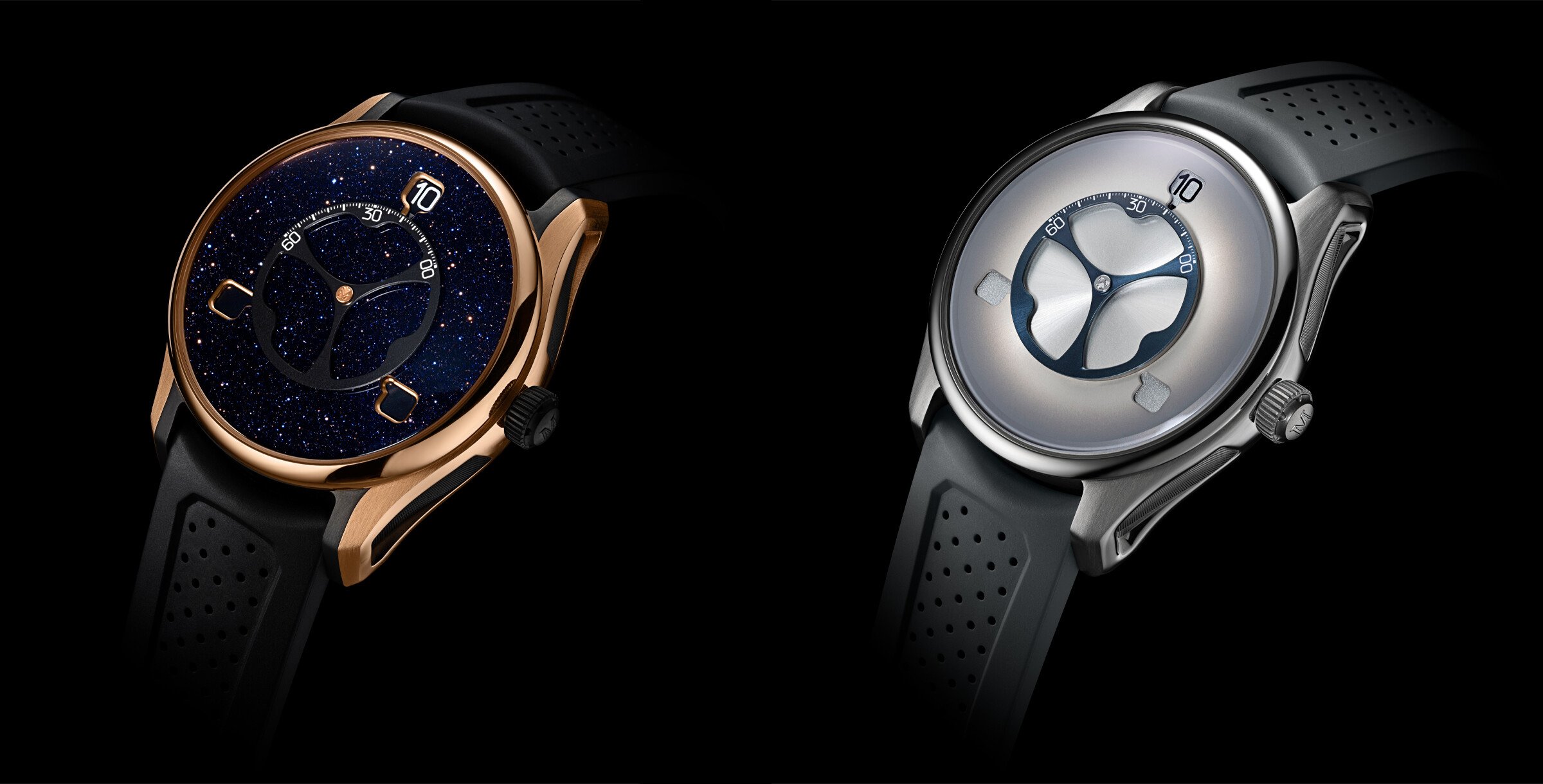 Dois relógios H. Moser & Cie. Pioneer Flying Hours; à esquerda, modelo com caixa em ouro rosa e mostrador azul-escuro estrelado, e à direita, modelo em aço com mostrador prateado com detalhes azuis.