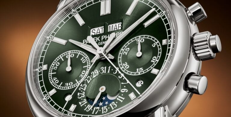 Close up do mostrador verde azeitona do Patek-Philippe Ref.5204G-001