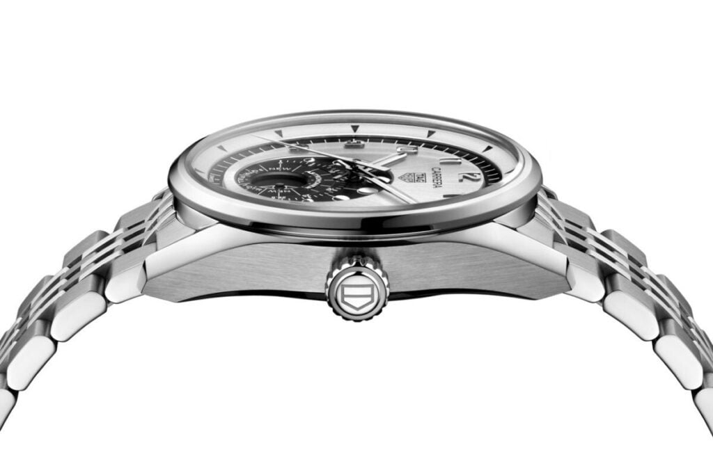 TAG Heuer Carrera Astronomer com bracelete em aço com caixa escovada