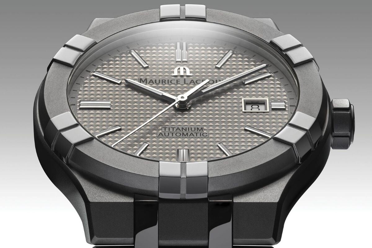 relógio metálico cinzento em titânio com bracelete Maurice Lacroix Aikon Automatic | Foto. Maurice Lacroix