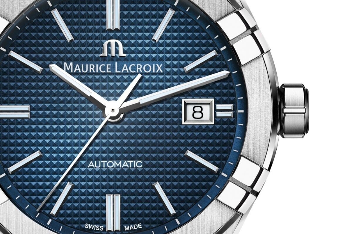 relógios metálicos com bracelete e mostrador picotado azul Maurice Lacroix Aikon Automatic | Foto: Maurice Lacroix