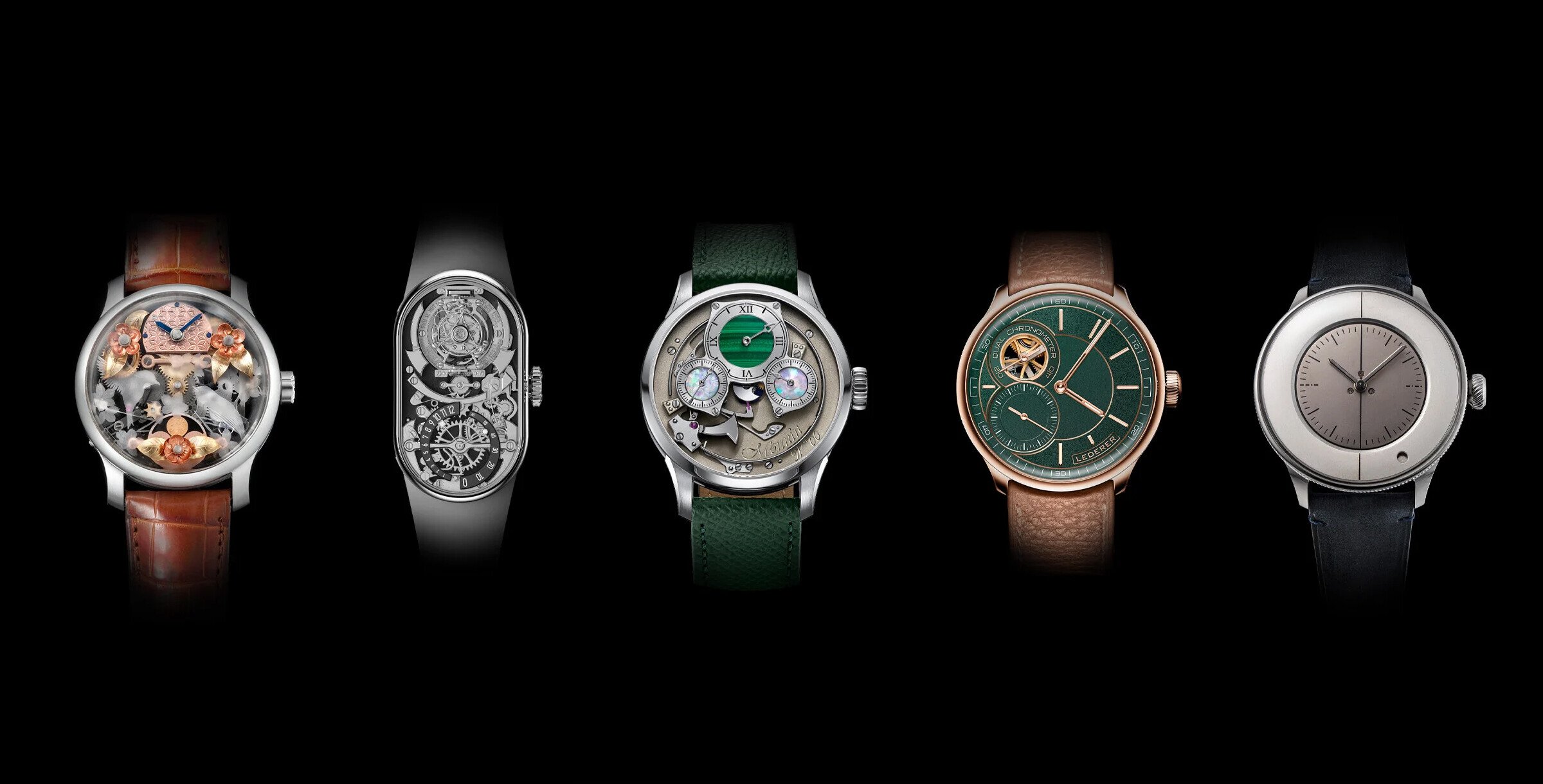 Imagem composta por cinco relógios de luxo dispostos lado a lado, cada um com um design distinto. Os relógios são diferentes em estilo e materiais, incluindo mostradores com detalhes intrincados e complicações mecânicas visíveis. Cada relógio tem um estilo próprio, variando de modelos mais clássicos a designs mais modernos e inovadores. Todos possuem braceletes de couro em diferentes tons, e a imagem tem fundo preto para destacar os relógios. Daizoh Makihara (Daizoh Makihara Watchkraft Japan Beauties of Nature), Bernhard Lederer Lederer CIC 39mm Racing Green), Norifumi Seki (Quiet Club Fading Hours), Victor Monnin & Alexandre Hazemann (Hazemann & Monnin School Watch) e Xinyan Dai (Fam Al Hut Moebius)
