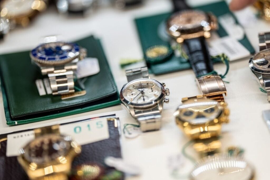 grande variedade de relógios na secção Vo'Vintage da Vicenzaoro | Foto: Vicenzaoro