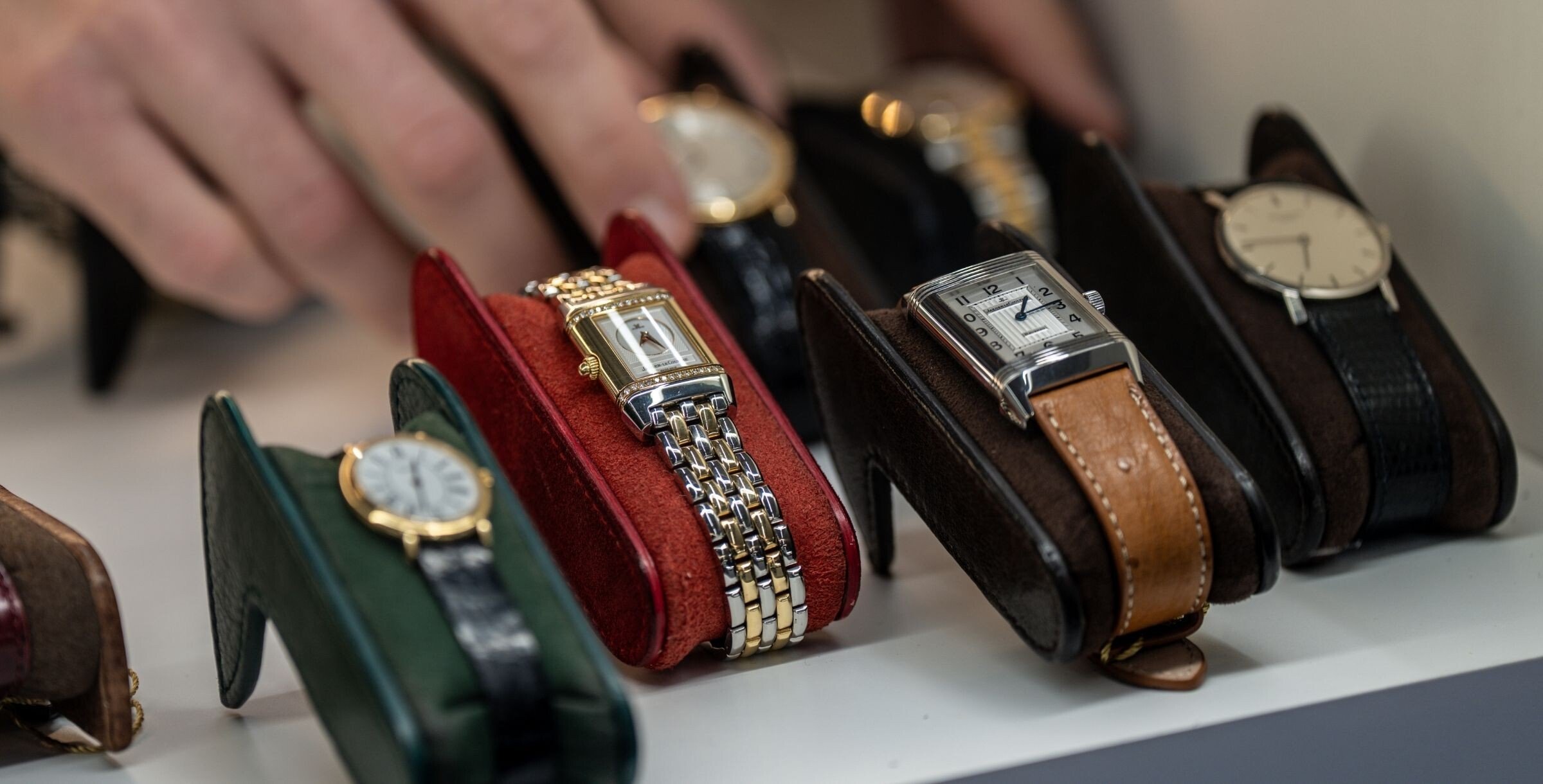 Reverso da Jaeger-LeCoultre na secção VO'Vintage da Vicenzaoro | Foto: Vicenzaoro