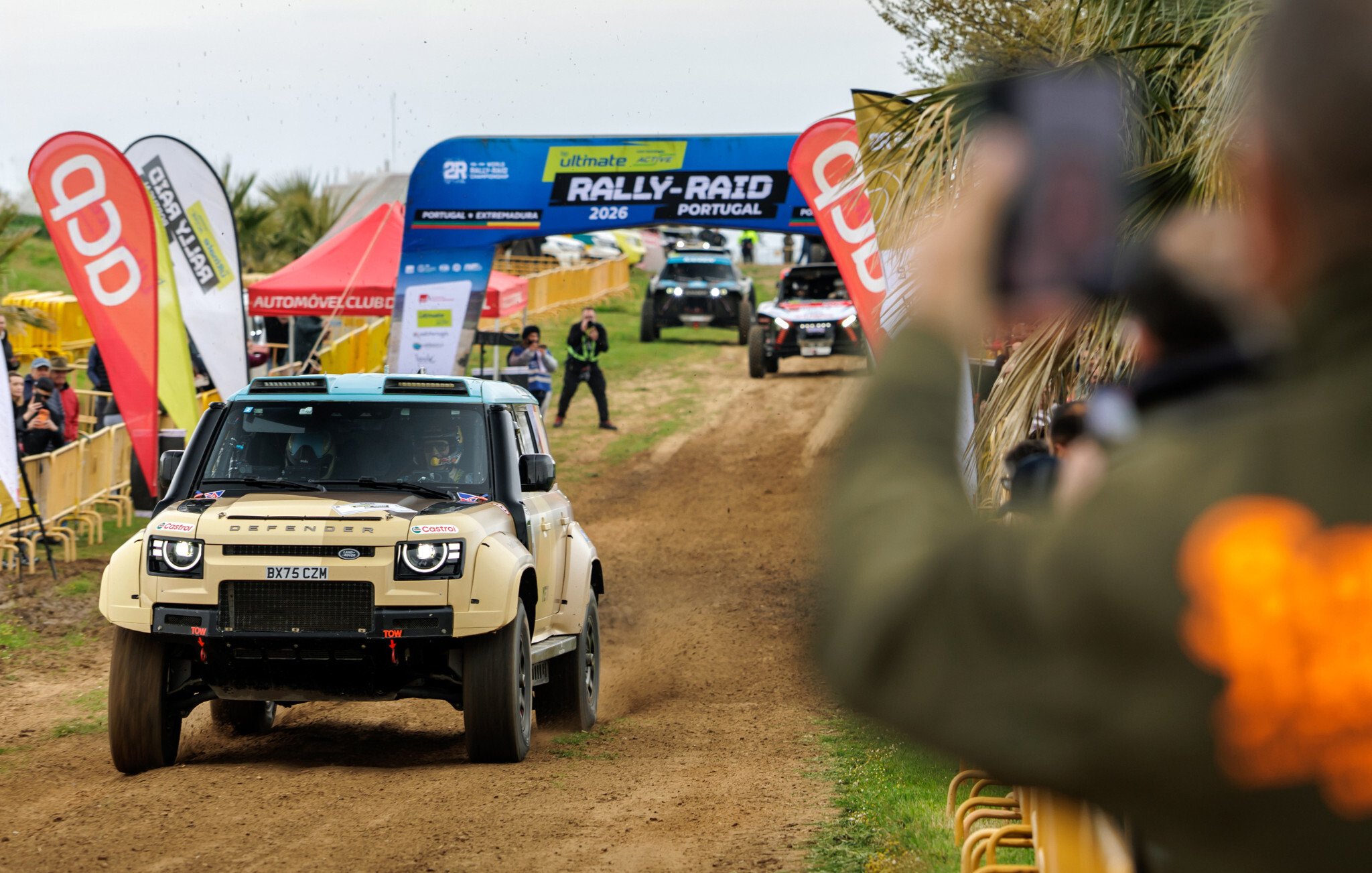 Instrumento para todo-o-terreno: o BR-X3 Black Titanium | Foto: Defender Rally Team