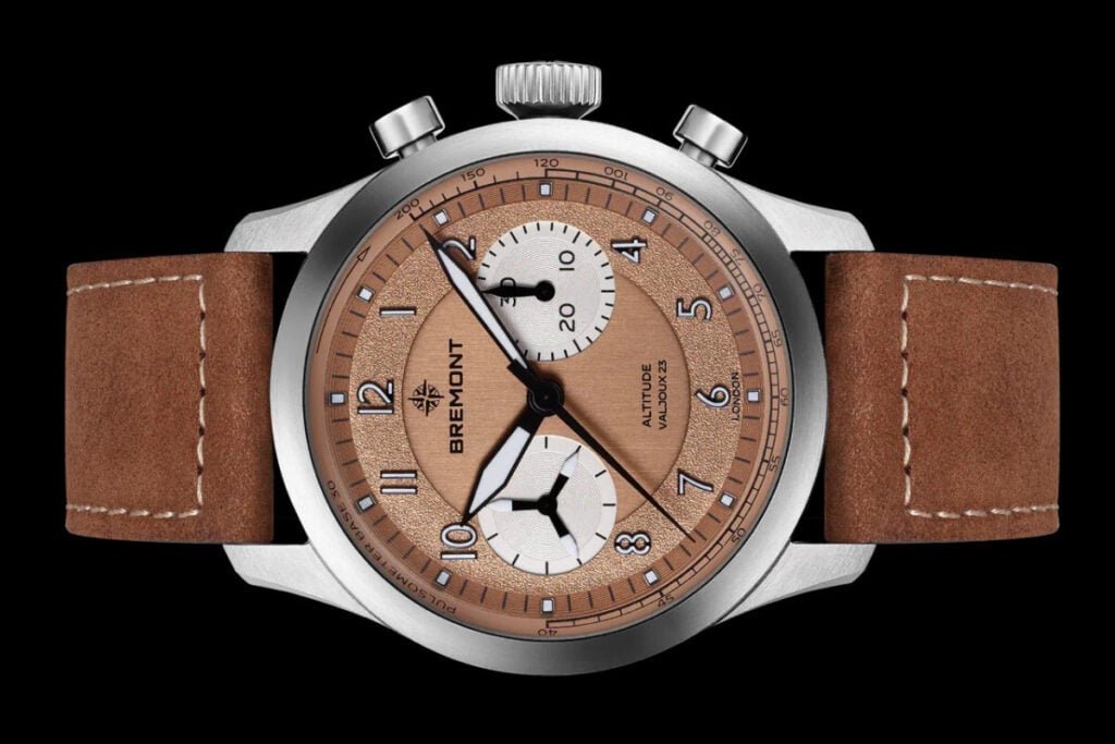 um cronógrafo em tons castanhos do Watches-and-Wonders Bremont Altitude Pulsograph Valjoux 23