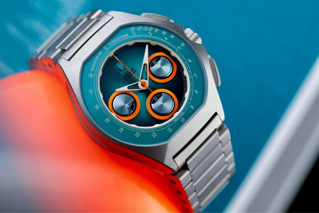 um cronógrafo em tons azul e laranja da semana do Watches-and-Wonders Isotope Chronograph Compax Horizon