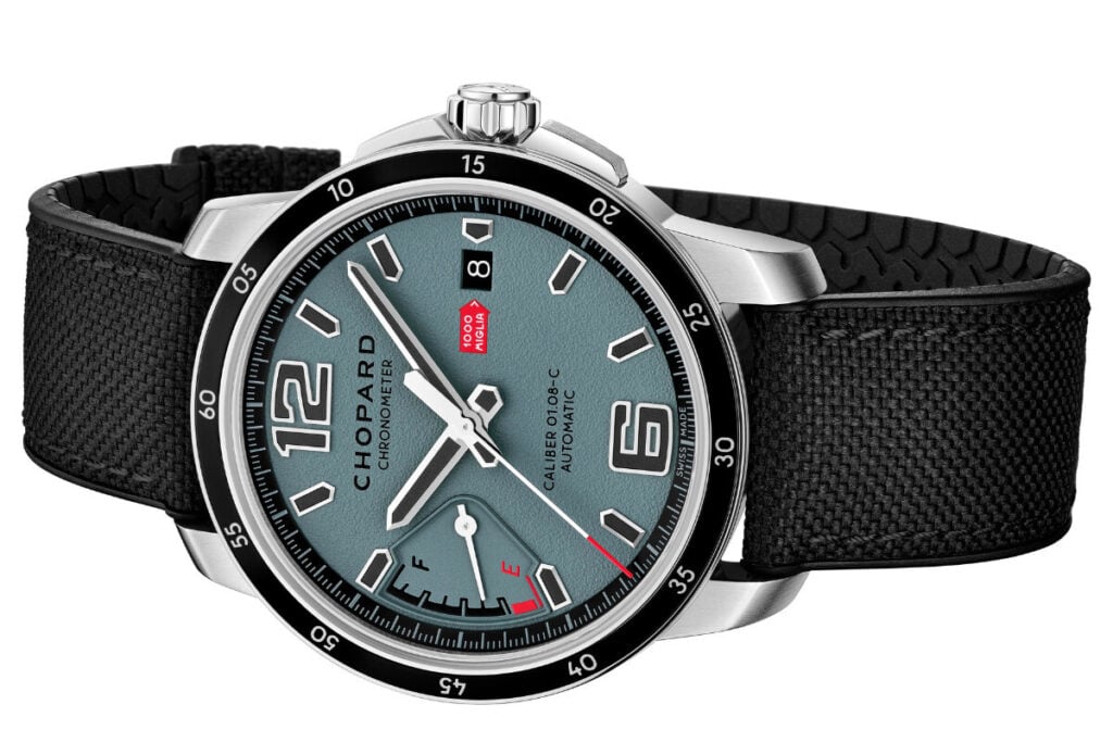 relógio deitado Chopard Mille Miglia GTS Power Control | Foto: Chopard