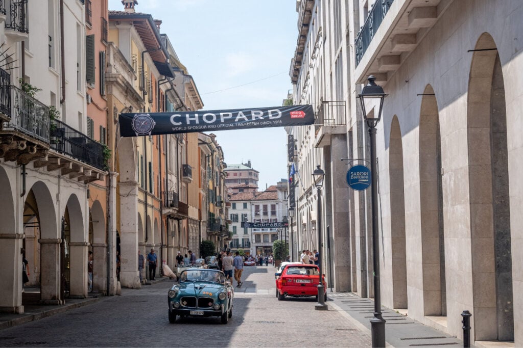 A Mille Miglia atravessa algumas das cidades mais importantes de Itália | Foto: Chopard