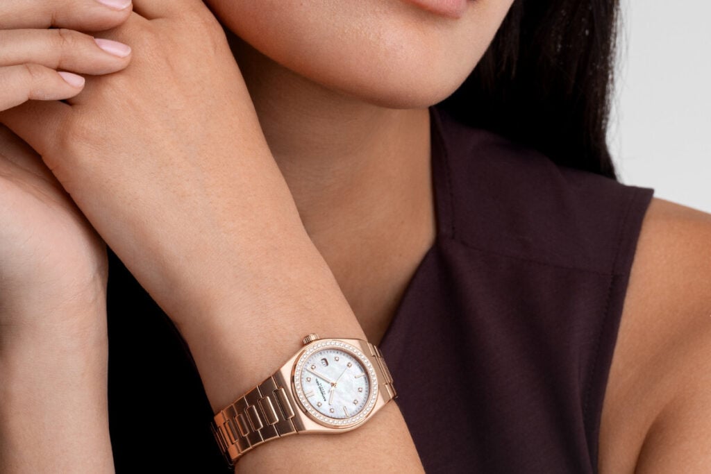 relógio no pulso com bracelete Raymond Weil A.R.T. Date | Foto: Raymond Weil