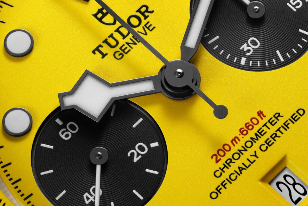 relógio em aço com mostrador amarelo e preto cronógrafo Black Bay Chronograph 39 'Bumblebee' | Foto: Tudor